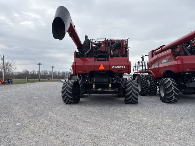Image of Case IH 8240 equipment image 3