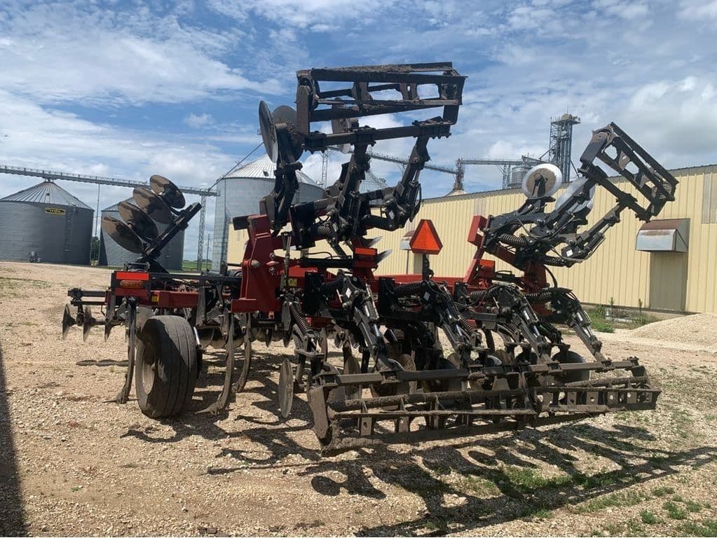 Image of Case IH Ecolo-Tiger 875 Image 1