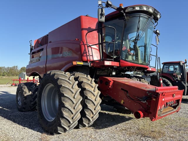 Image of Case IH 9240 equipment image 2