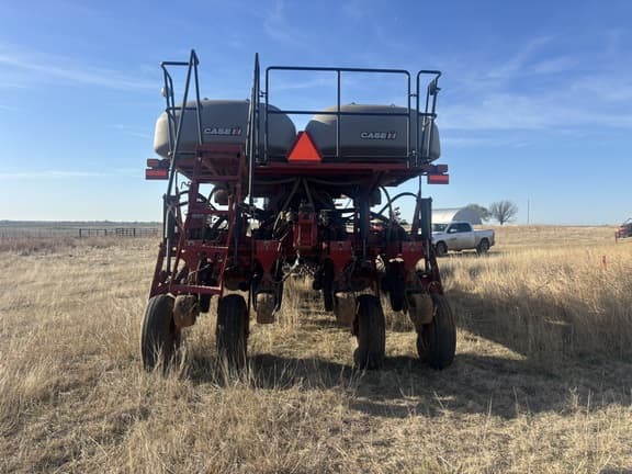 Image of Case IH 1255 equipment image 3