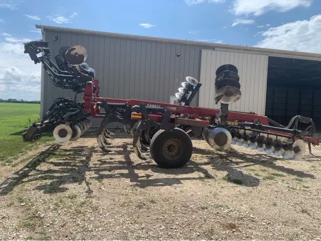 Image of Case IH Ecolo-Tiger 875 equipment image 3