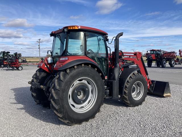 Image of Case IH Farmall 100C equipment image 2