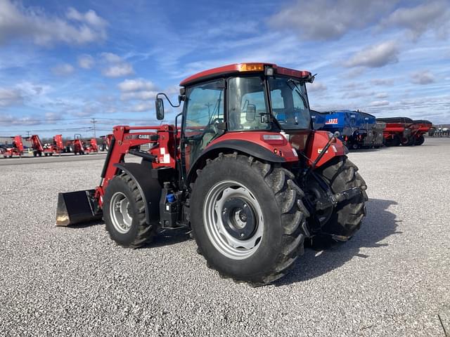 Image of Case IH Farmall 100C equipment image 4