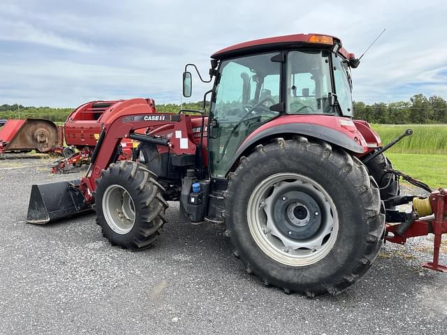 Image of Case IH Farmall 100C equipment image 1