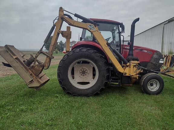 Image of Case IH Farmall 110A equipment image 2