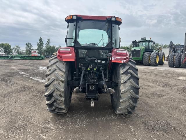 Image of Case IH Farmall 115C equipment image 3