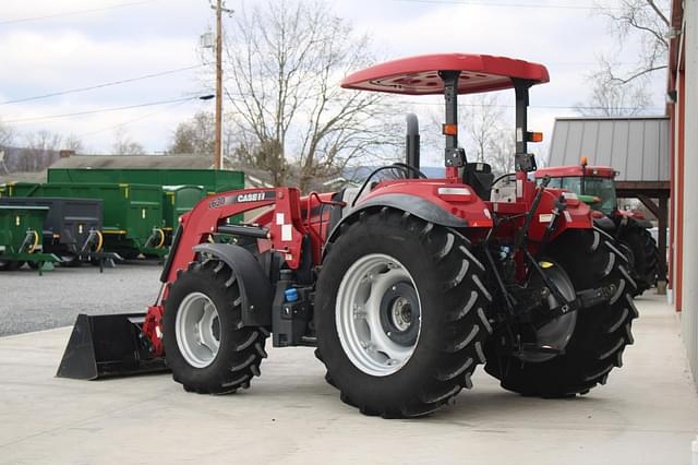 Image of Case IH Farmall 120C equipment image 3