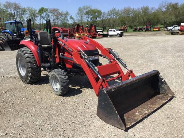 Image of Case IH Farmall 35C Primary image