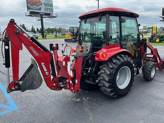 Image of Case IH Farmall 35C equipment image 4