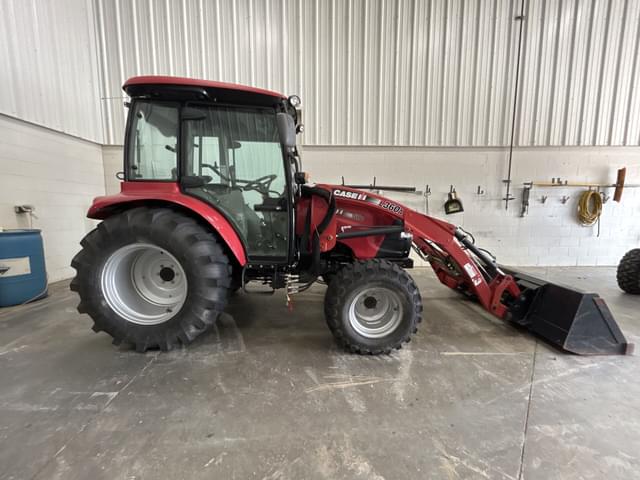 Image of Case IH Farmall 50C equipment image 1