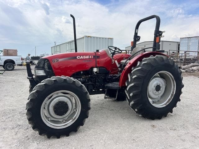 Image of Case IH Farmall 65A equipment image 1