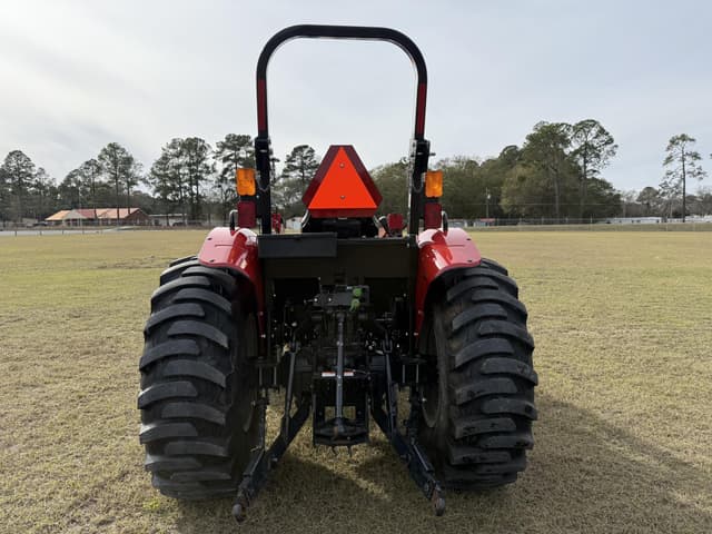 Image of Case IH Farmall 70A equipment image 3
