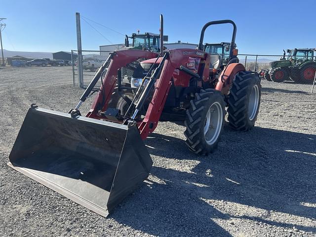 Image of Case IH Farmall 70A equipment image 3