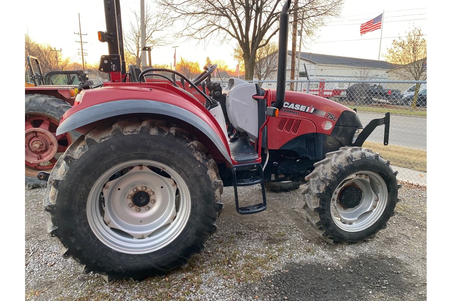 2015 Case IH Farmall 75C Equipment Image0