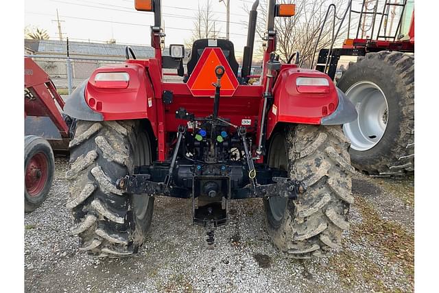 Image of Case IH Farmall 75C equipment image 4