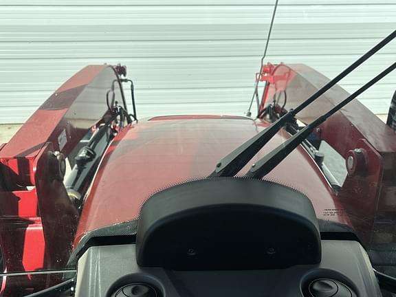 Image of Case IH Farmall 75C equipment image 4