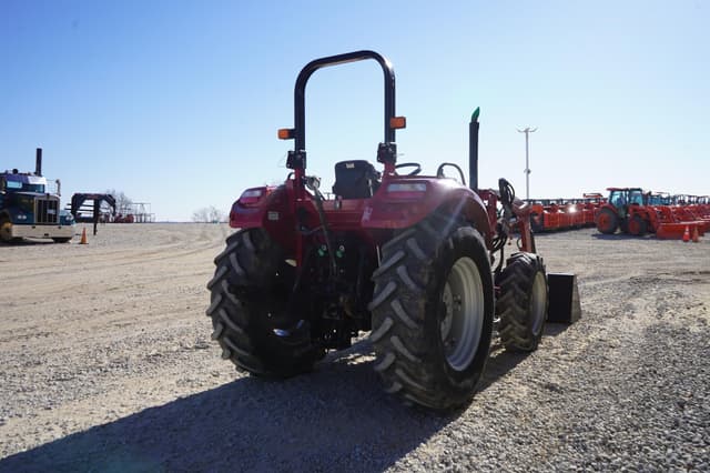 Image of Case IH Farmall 75C equipment image 4