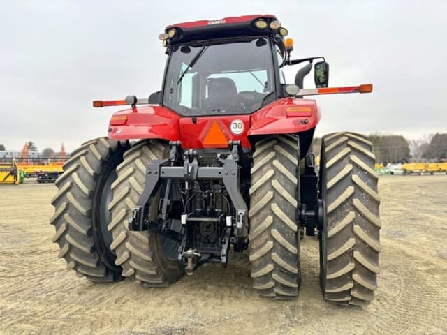 Image of Case IH Magnum 250 equipment image 4