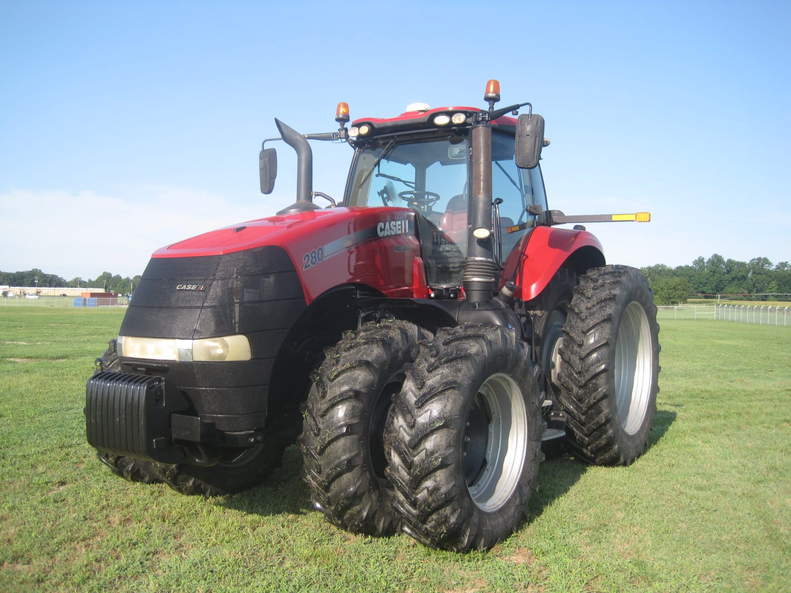 2015 Case IH Magnum 280 Equipment Image0