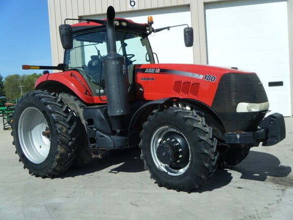 Main image Case IH Magnum 180