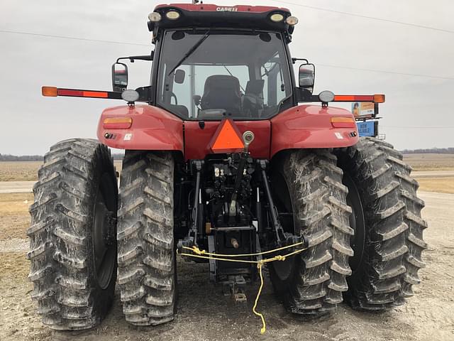 Image of Case IH Magnum 180 equipment image 4