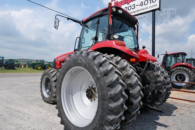 Image of Case IH Magnum 180 equipment image 4