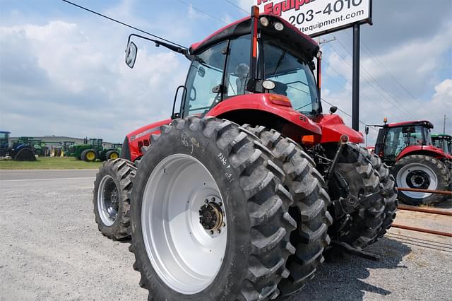 Image of Case IH Magnum 180 equipment image 4