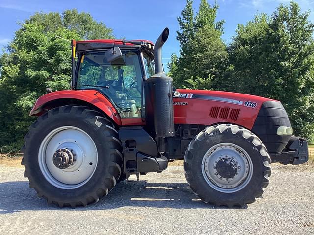 Image of Case IH Magnum 180 equipment image 3