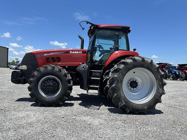 Image of Case IH Magnum 200 equipment image 2