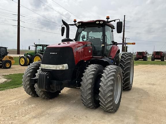 Image of Case IH Magnum 220 equipment image 2