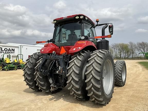 Image of Case IH Magnum 220 equipment image 4
