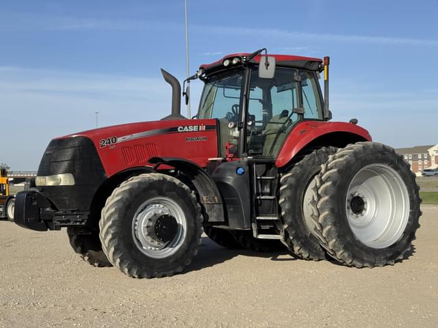 Image of Case IH Magnum 240 equipment image 1