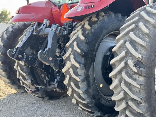 Image of Case IH Magnum 240 equipment image 4