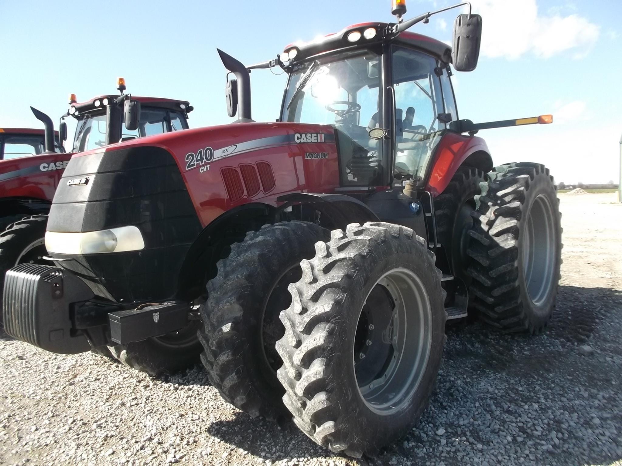 2015 Case IH Magnum 240 Equipment Image0