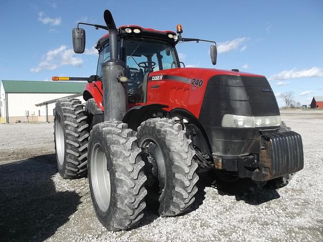 Image of Case IH Magnum 240 equipment image 2