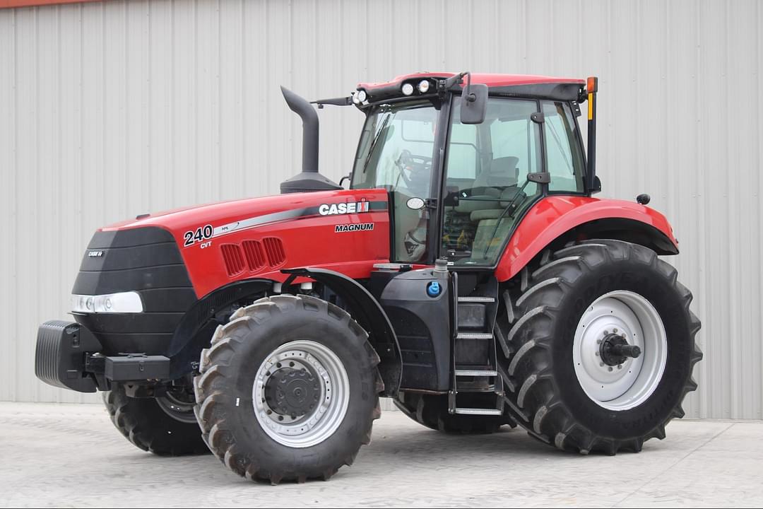 Image of Case IH Magnum 240 CVT Primary image