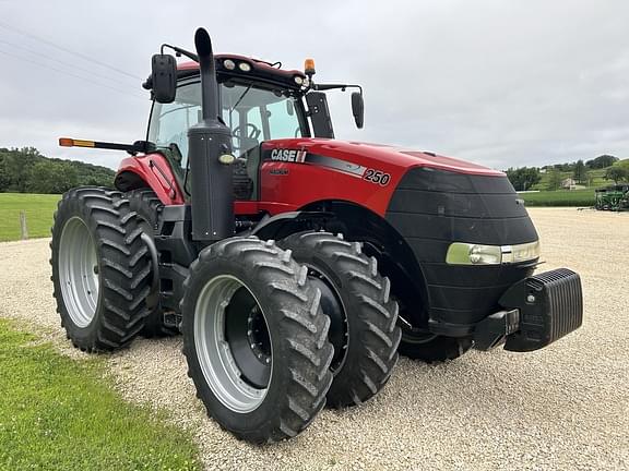 Image of Case IH Magnum 250 equipment image 2