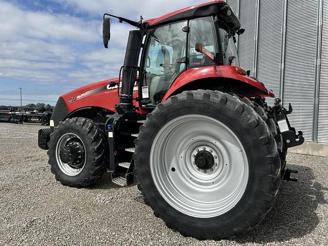 Image of Case IH Magnum 250 equipment image 4