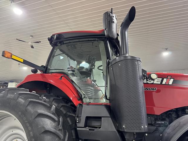 Image of Case IH Magnum 250 equipment image 3