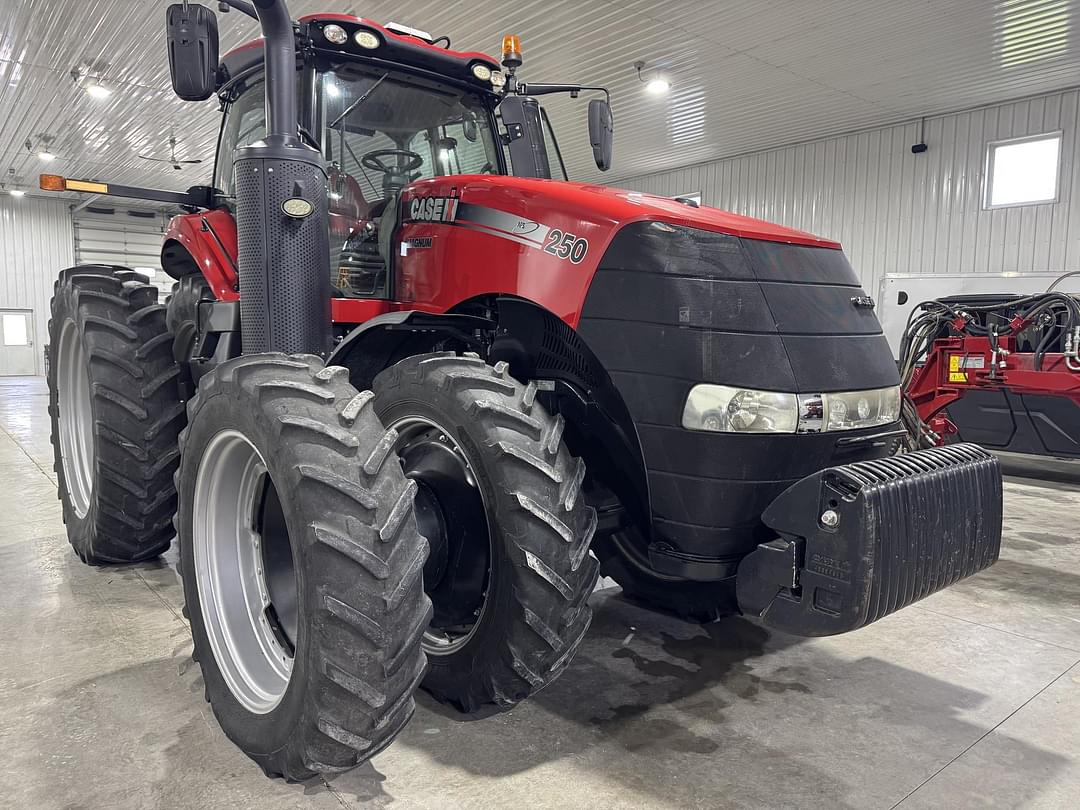 Image of Case IH Magnum 250 Primary image