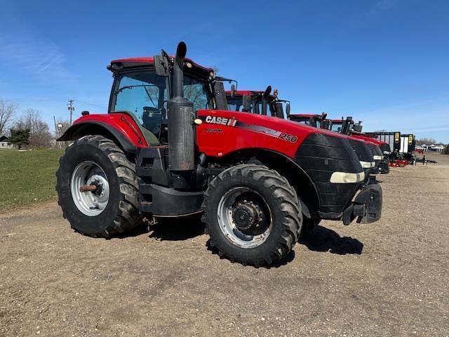 Image of Case IH Magnum 250 equipment image 1