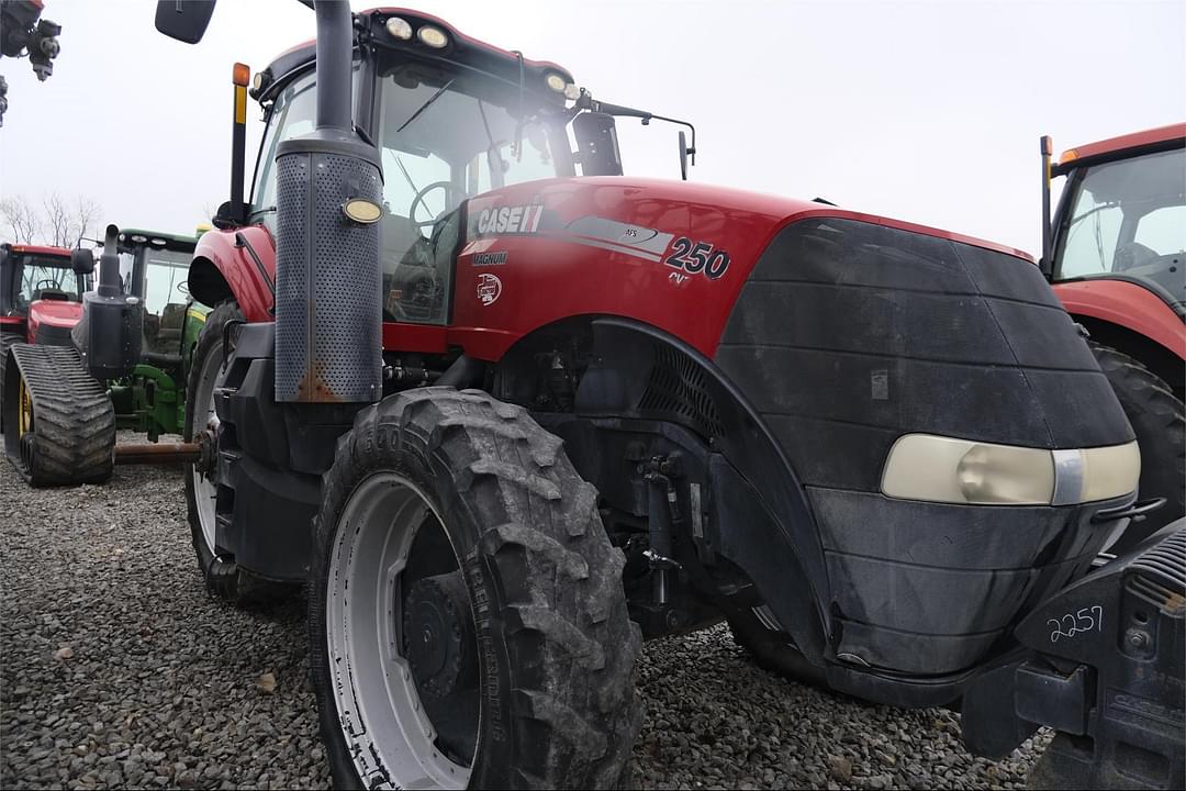 Image of Case IH Magnum 250 CVT Primary image