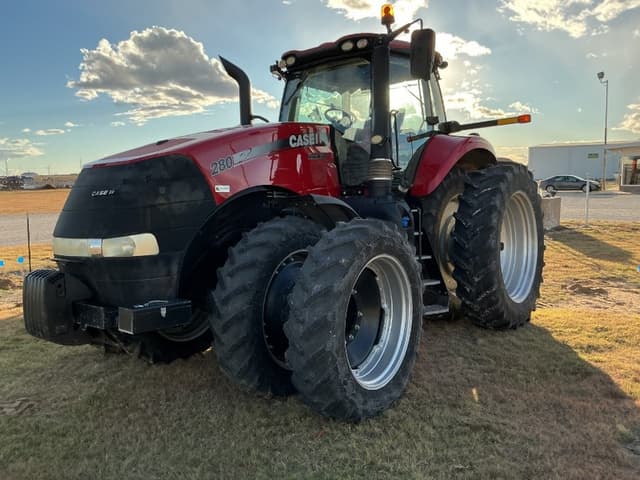 Image of Case IH Magnum 280 equipment image 2
