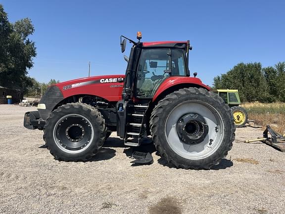 Image of Case IH Magnum 280 equipment image 4