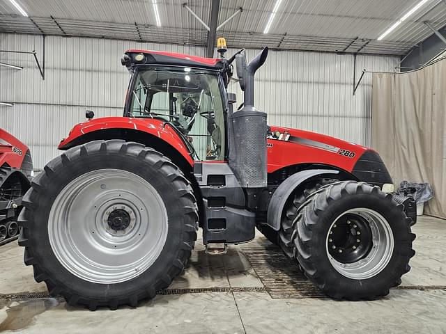 Image of Case IH Magnum 280 equipment image 1