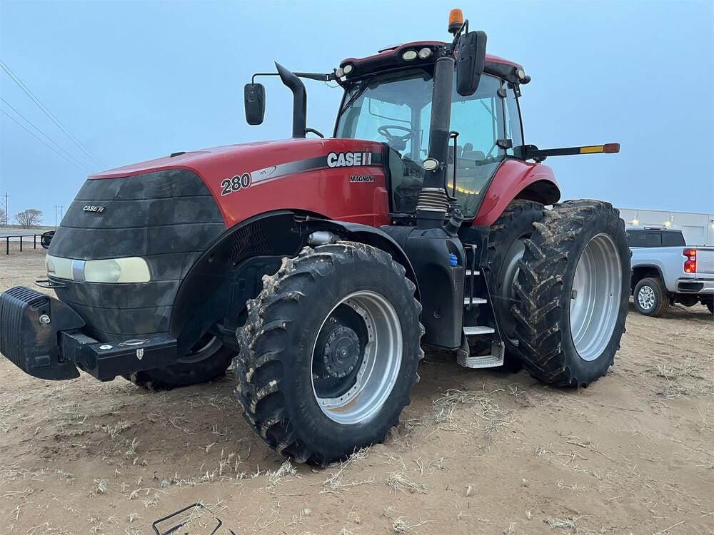 2015 Case IH Magnum 280 Equipment Image0