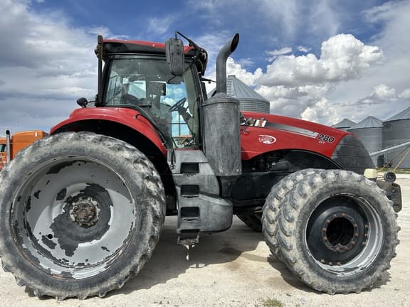 Image of Case IH Magnum 280 equipment image 3