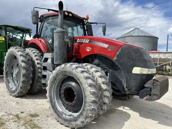 2015 Case IH Magnum 280 Equipment Image0