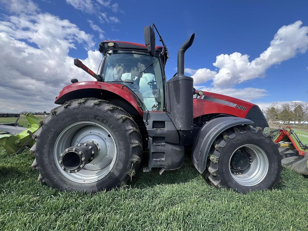 Image of Case IH Magnum 280 Primary image