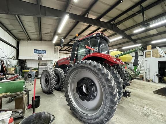 Image of Case IH Magnum 280 equipment image 2